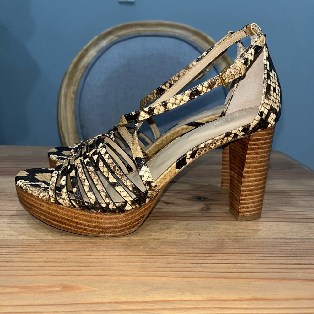 Lauren Ralph Lauren Heels‎ Size 9.5 Brown Snake Print - Picture 4 of 7